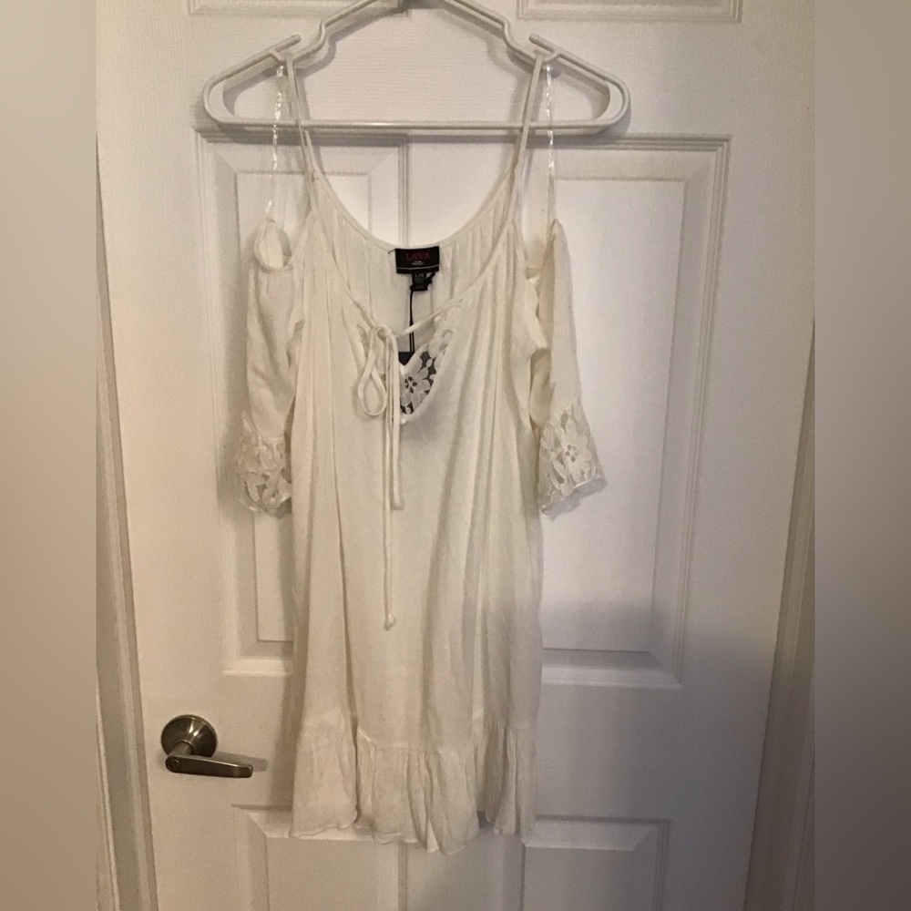 Womens Lava Summer cold shoulder top NWT
